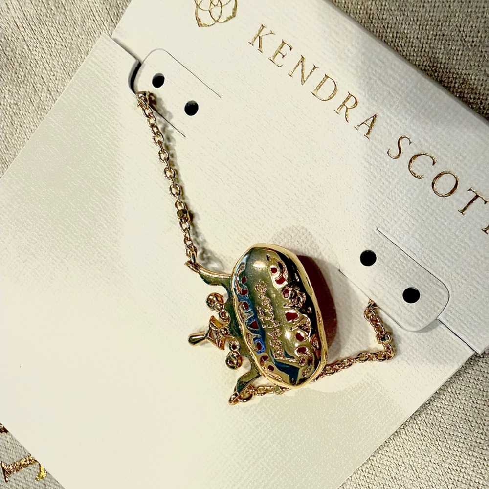 NWT Kendra Scott Gold Disney Princess Short Pendant Crown Necklace - Picture 4 of 6